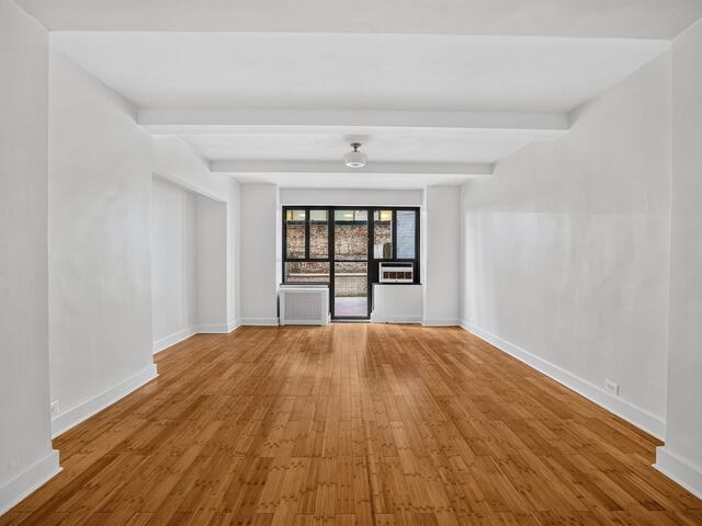 Studio at The Beaux Arts: 307 East 44th