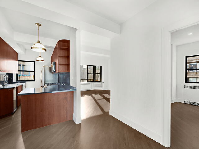 4-Bedroom at 121 Madison Avenue