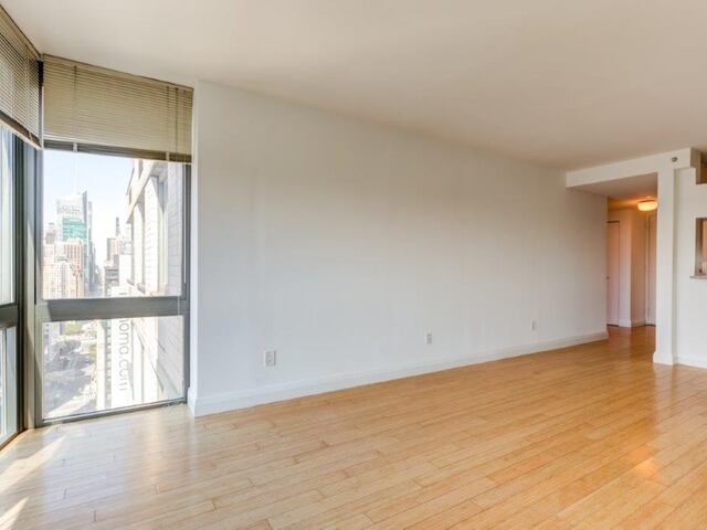 1-Bedroom at 800 Sixth Avenue
