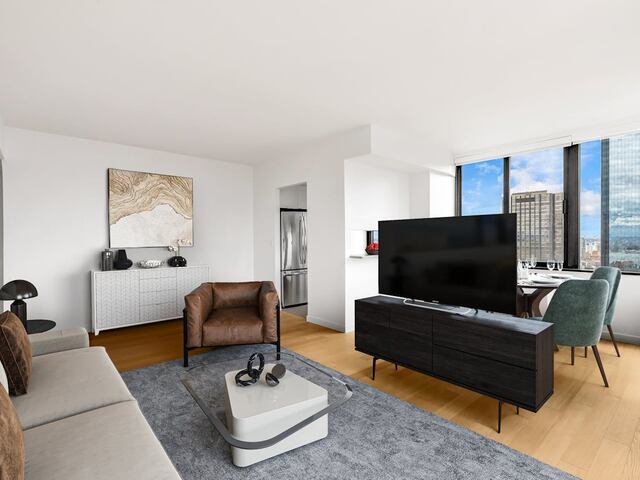 2-Bedroom at South Park Tower