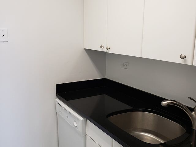 1-Bedroom at Wellesley