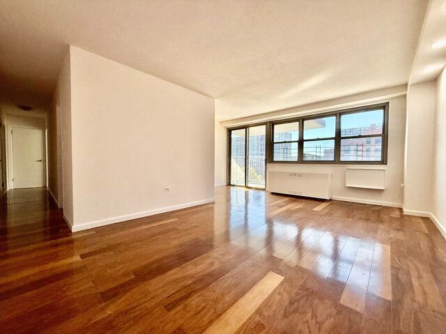 1-Bedroom at Lafayette Boynton: 875 Boynton Ave