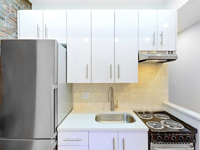 2-Bedroom at 11 Stanton Street