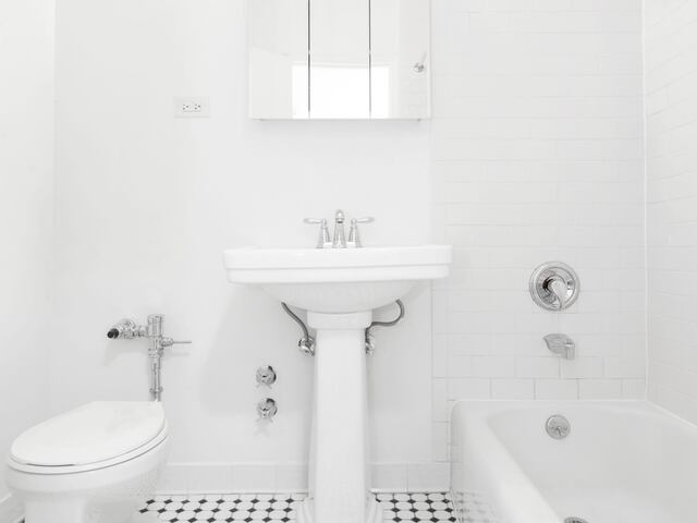 Studio at Lenox Terrace I: 10 West 135th