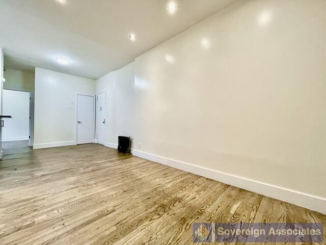 2-Bedroom at 2 Pinehurst Avenue