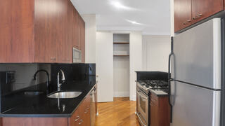 1-Bedroom at 226 East 70th Street (Manhattan)