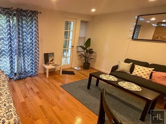 Studio at 413 Pacific Street