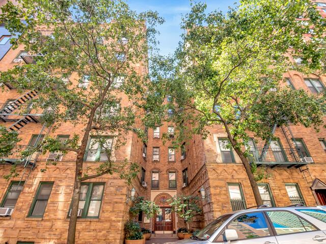 1-Bedroom at 226 East 70th Street