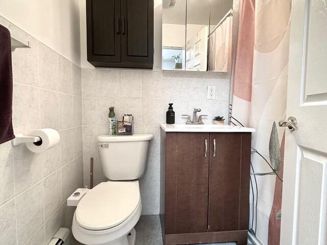 2-Bedroom at 179 Nassau Avenue