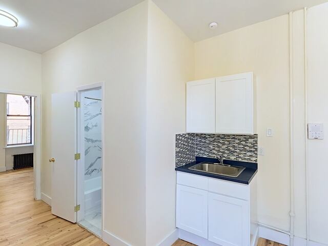 2-Bedroom at 9 Stanton Street