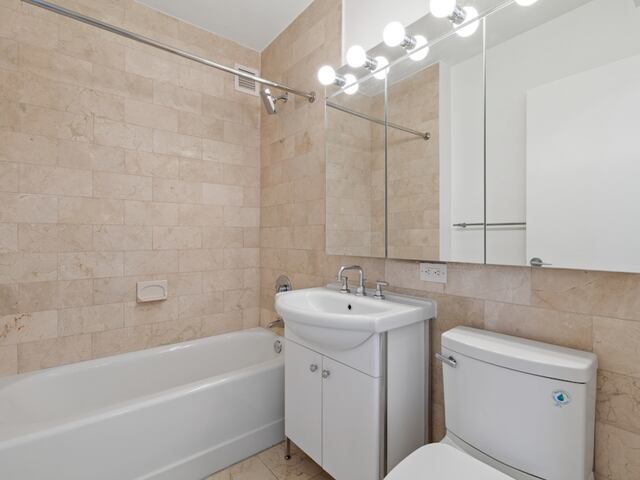 1-Bedroom at 67 Wall Street