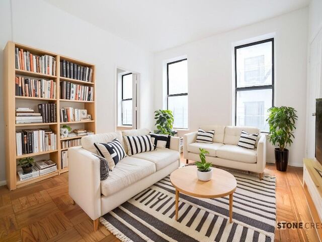 2-Bedroom at 225 Central Park North