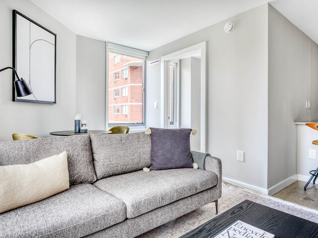 2-Bedroom at Kips Bay Court : 470 Second Ave