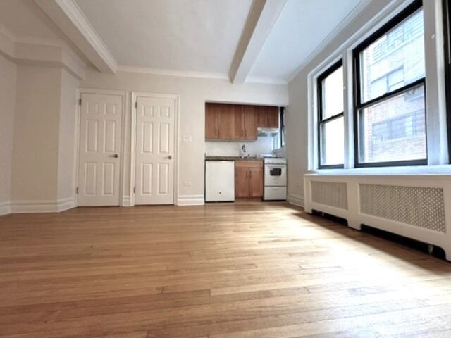 Studio at 404 East 55th Street