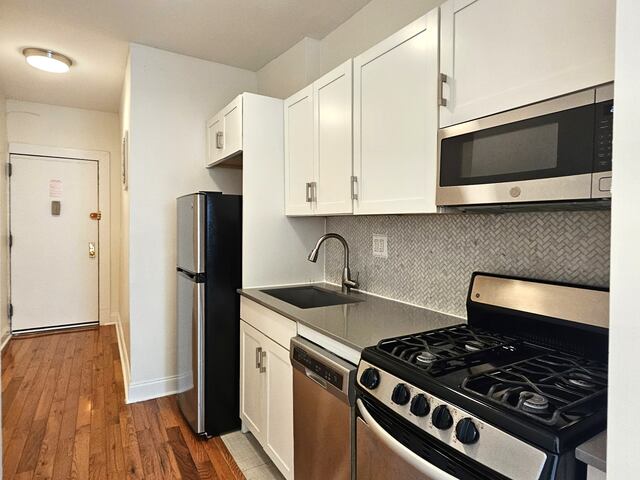 Studio at 515 West 168th Street