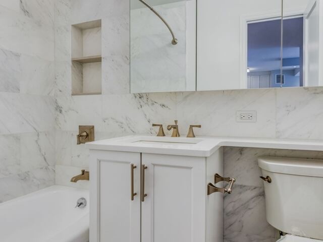 1-Bedroom at One Lincoln Plaza