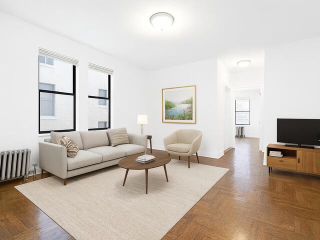 1-Bedroom at 105 Pinehurst Avenue