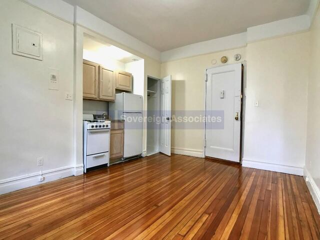 Studio at 936 West End Avenue