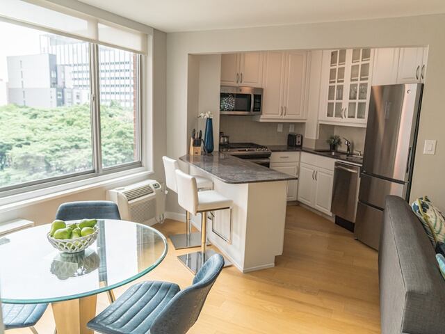 1-Bedroom at Kips Bay Court : 460 Second Ave