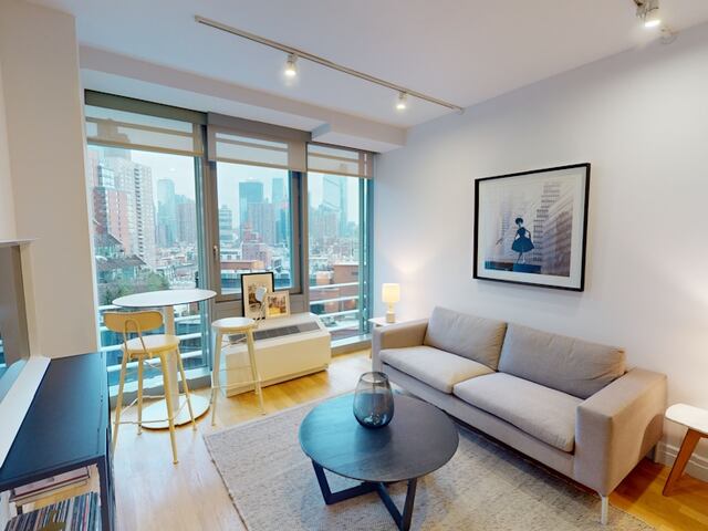 1-Bedroom at Mercedes House