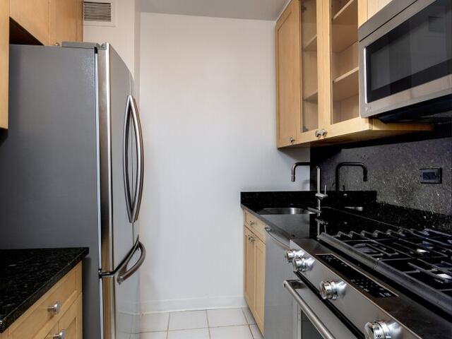 1-Bedroom at West River House