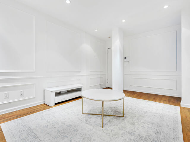 3-Bedroom at 226 East 70th Street