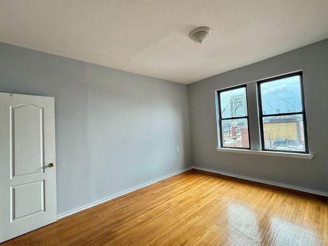 4-Bedroom at 90 Pinehurst Avenue