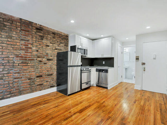 2-Bedroom at 98 Christopher Street