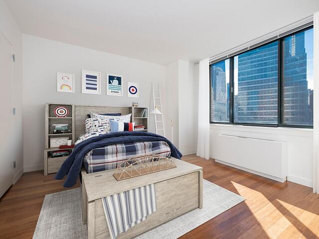 2-Bedroom at Tribeca Bridge Tower