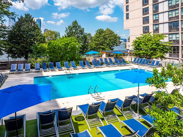 Studio at Gateway: 375 South End