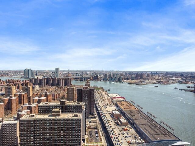 1-Bedroom at One Manhattan Square