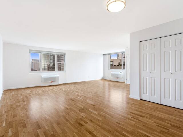 Studio at Gateway: 365 South End