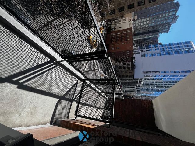 Studio at 165 East 35th Street