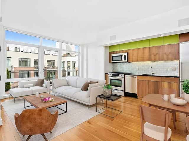 Studio at 101 Bedford Avenue