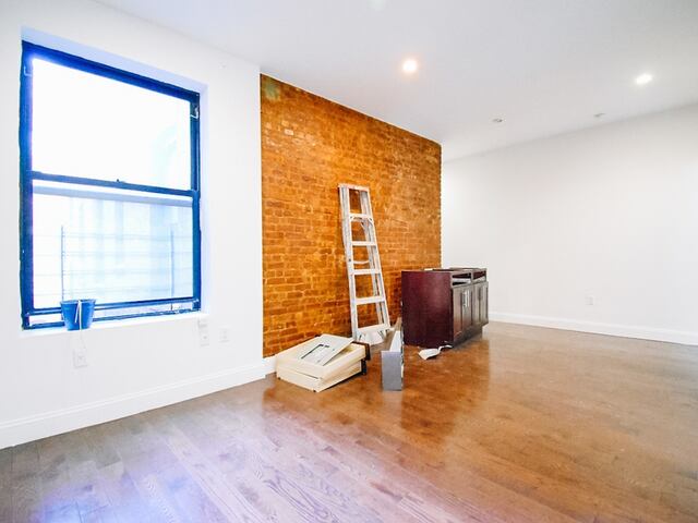 4-Bedroom at 186 Claremont Avenue