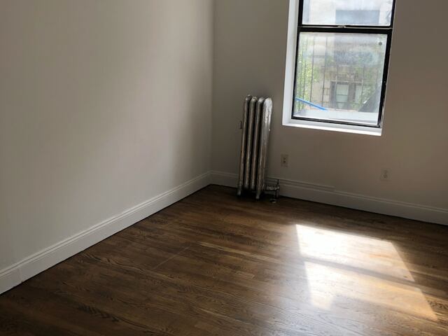 4-Bedroom at 3620 Broadway