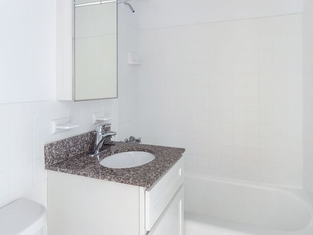 Studio at LeFrak City: Peru