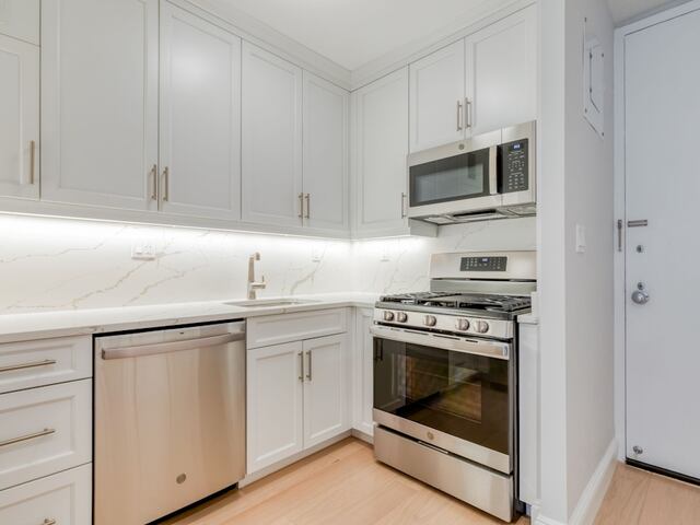 1-Bedroom at One Lincoln Plaza