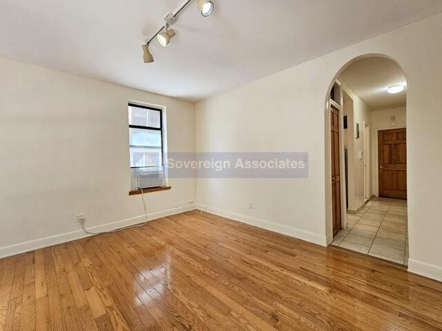 1-Bedroom at 86 Haven Avenue
