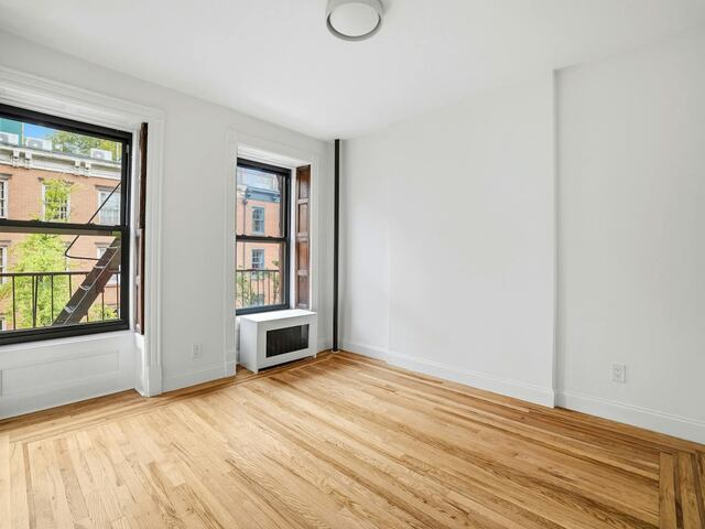 2-Bedroom at 400 Bleecker Street