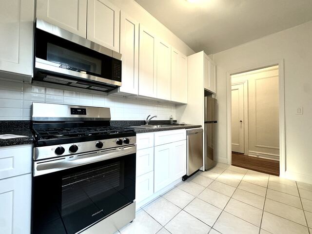 1-Bedroom at 108 Park Terrace East