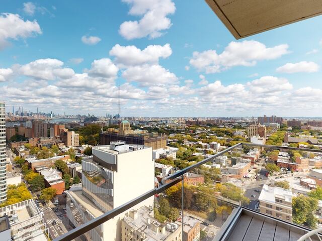 2-Bedroom at 300 Ashland Place