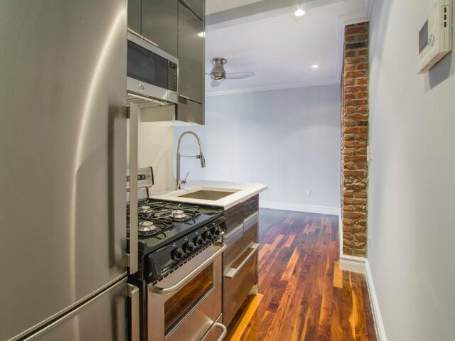 2-Bedroom at 1590 Lexington Avenue
