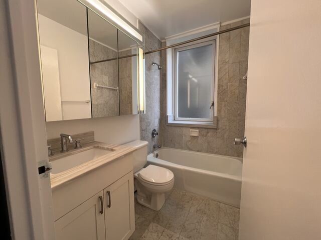 1-Bedroom at The Murray Hill
