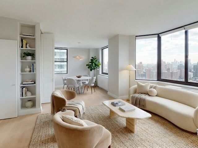2-Bedroom at Windsor Court