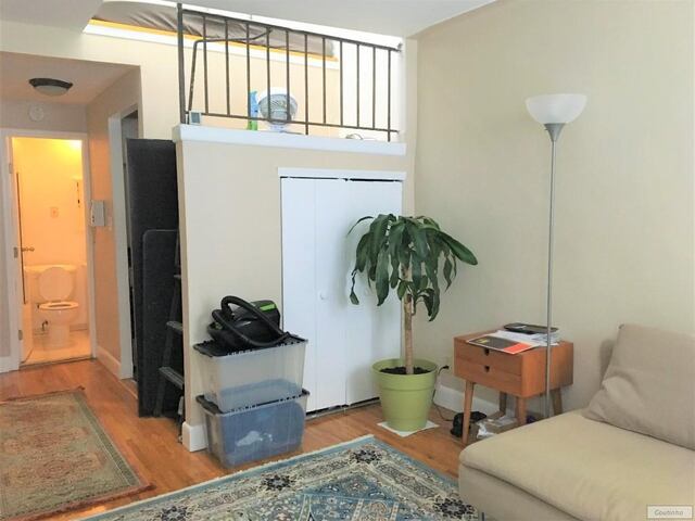 Studio at 328 East 74th Street