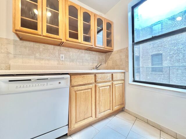 1-Bedroom at 112 Haven Avenue