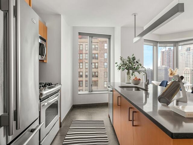 1-Bedroom at New York by Gehry