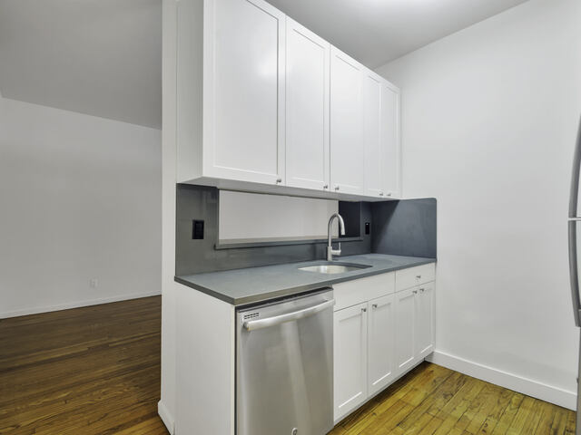 1-Bedroom at 121 Madison Avenue