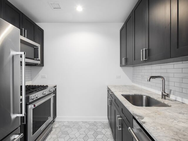 Studio at 21 West End Avenue